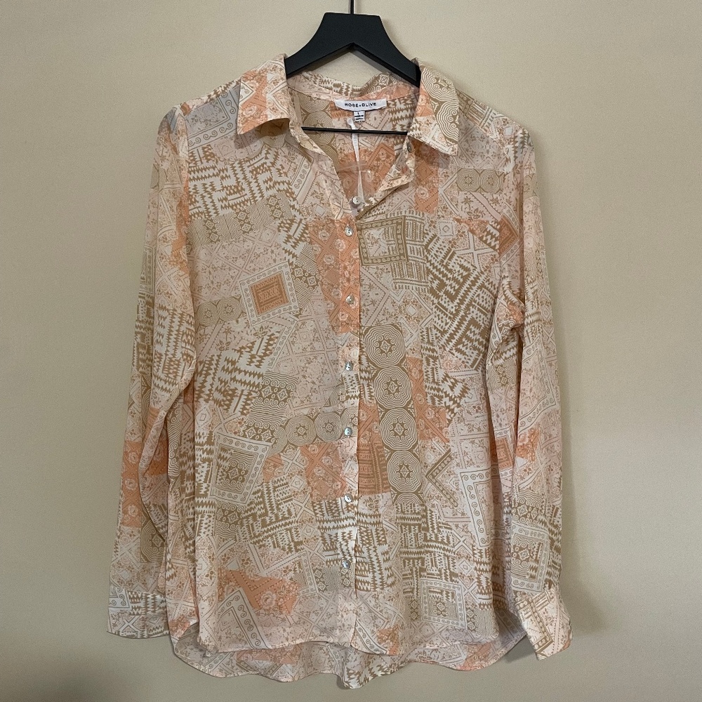 ROSE + OLIVE Printed Button Up Blouse | Size Large